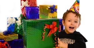 Какие подарки для мальчика 7 лет можно подарить